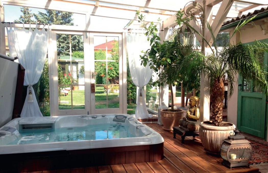 Wanny z hydromasażem