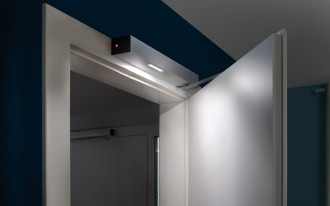 Napęd PortaMatic do drzwi wewnętrznych