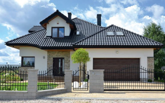 Z przeszklonymi narożnikami