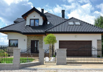 Z przeszklonymi narożnikami