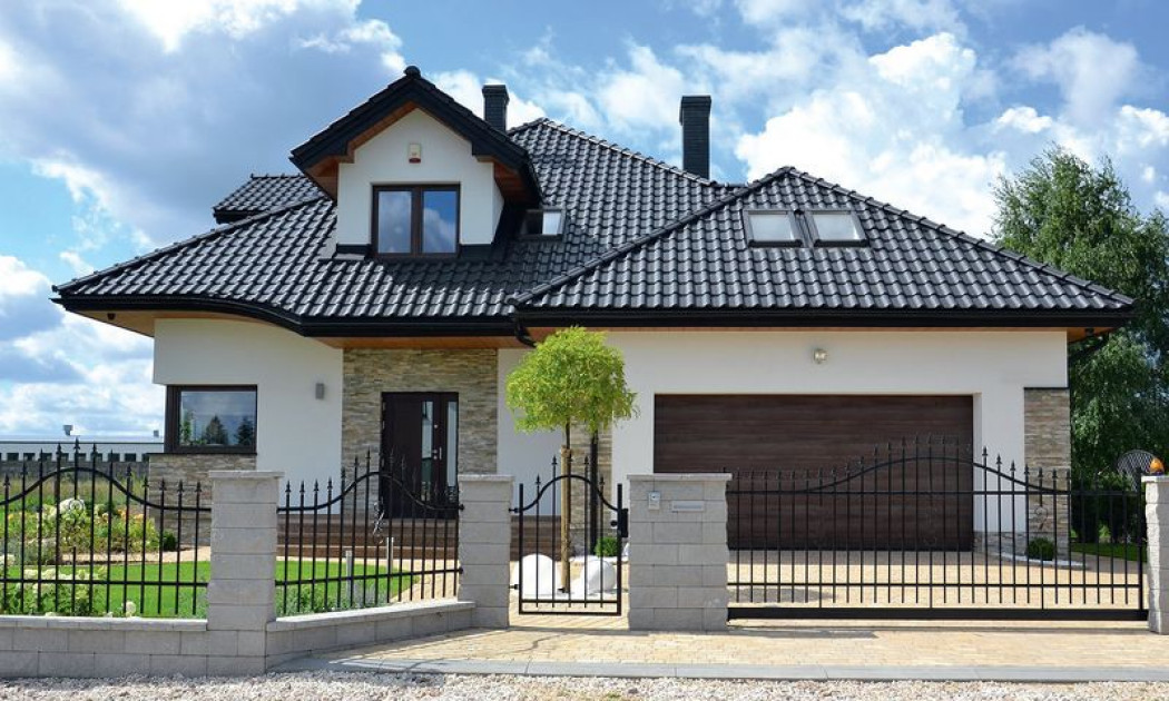 Z przeszklonymi narożnikami