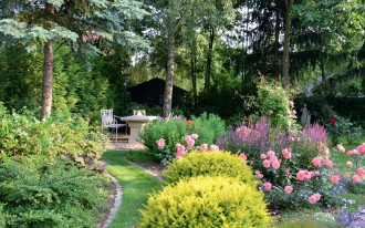 Z ogrodową galanterią