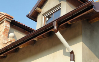 Galeco radzi: jakie wybrać rynny do domu jednorodzinnego?