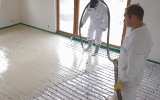 Wylewka cementowa czy anhydrytowa na ogrzewaniu podłogowym?