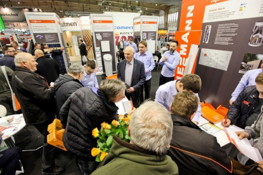 Wśród targowych stoisk przechadzał się m.in. Tomasz Zubelewicz