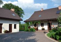 Z przestronną werandą