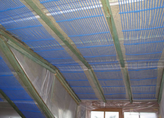 Maty ścienne i sufitowe