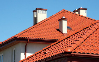 Komin ceramiczny czy stalowy?