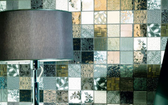 Ściany i podłogi w salonie