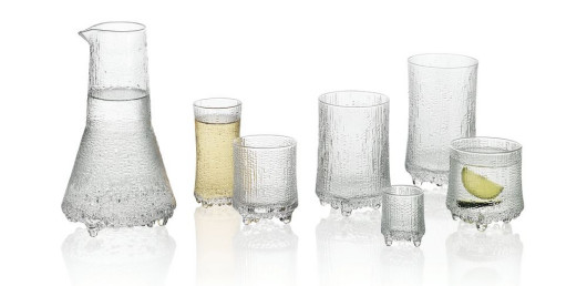 Nazwą Ultima Thule niekiedy określa się Grenlandię, dlatego też tak nazwano serię szkła marki Iittala. Zdobienia, które kojarzą się z wodą i lodem, powstają wg oryginalnej techniki – szkło odlewane jest w drewnianych formach, dzięki czemu elementy kolekcji różnią się od siebie fakturą