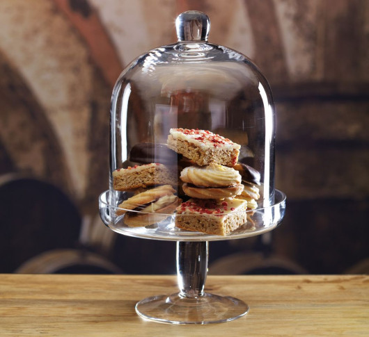 Szklana patera z kloszem z kolekcji Artesa marki Master Class (Kitchen Craft)