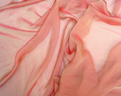Półprzezroczysty jedwabny szyfon