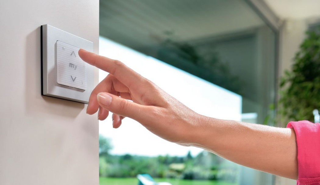 Oświetlenie i osprzęt elektroinstalacyjny