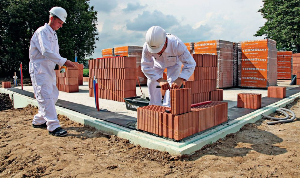 Fundamenty, ściany, stropy