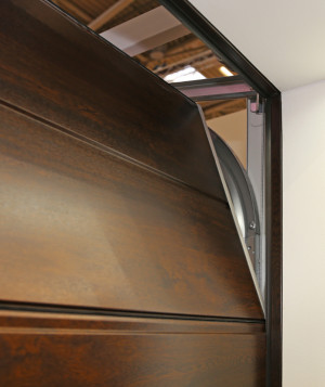 Zaprezentowany na targach czujnik wilgotności umożliwia zaprogramowanie wentylowania garażu przy zamkniętej bramie