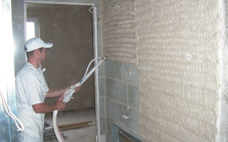 Czym się kierować wybierając ekipę tynkarską?