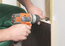 Montaż drewnianej okładziny ściennej