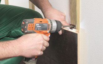 Montaż drewnianej okładziny ściennej