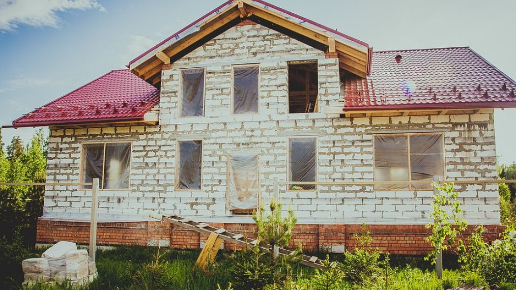 Urzędnik nakazał wstrzymanie budowy domu. Co mogę zrobić?