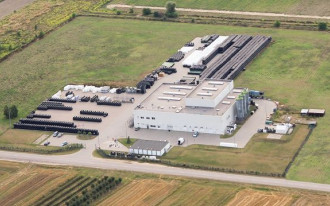 Graf wzmacnia swoją obecność w Europie