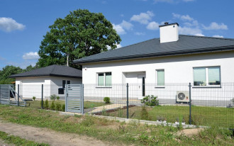 Parterowy z pompą ciepła