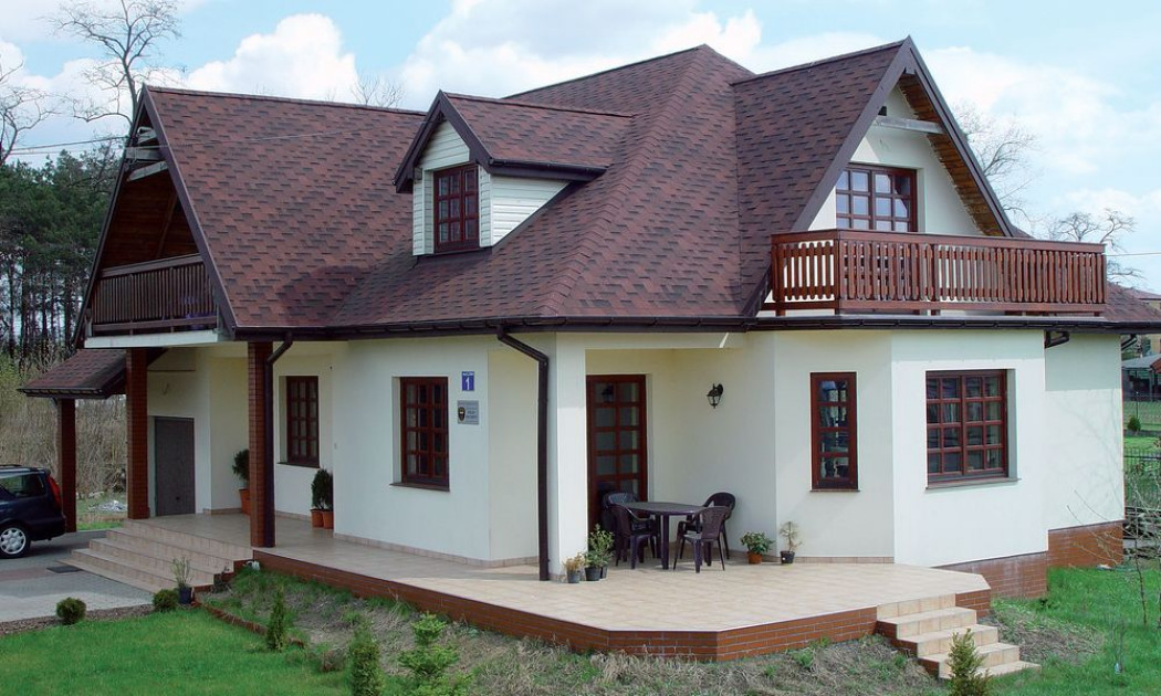 Konstrukcja dachu, pokrycia i rynny - Zwieńczenie budynku