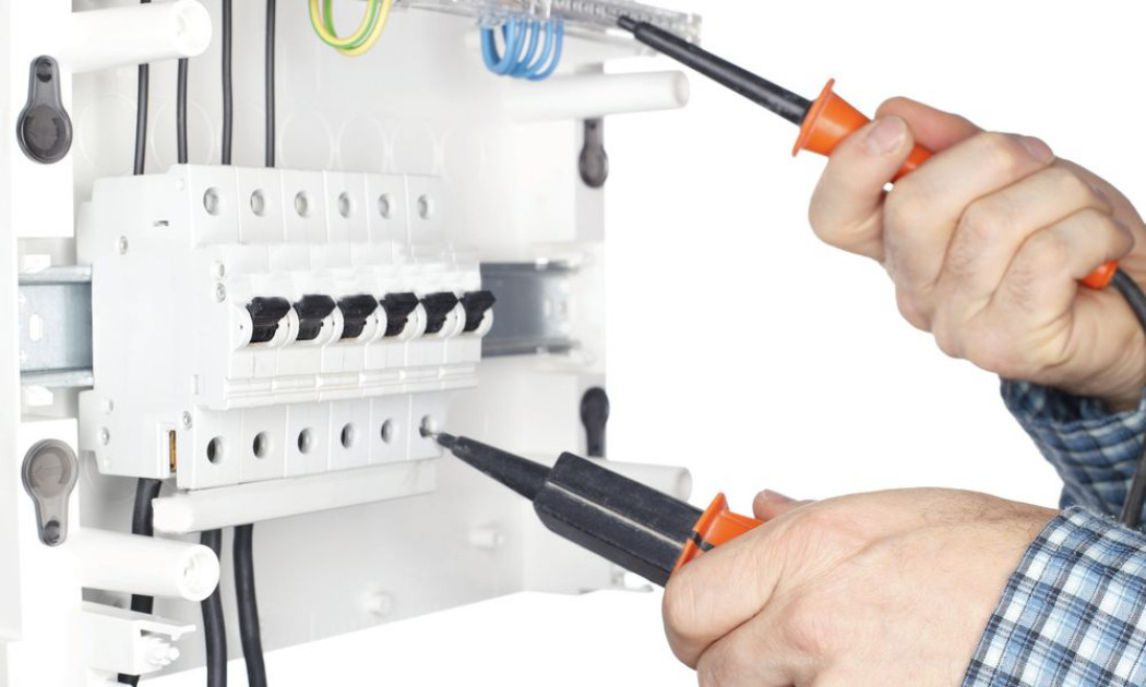 Instalacje elektryczne - Przyłącze, kable, łączniki...