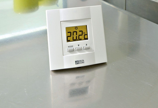 Bezprzewodowy regulator pokojowy 