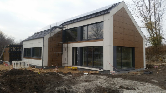 Ostatni etap prac podczas budowy domu H5 w Chorzowie