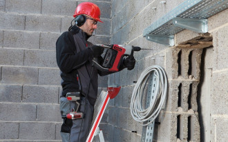 Wiertarka udarowa czy młotowiertarka - co wybrać?