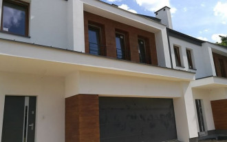 Czy układać rynny na tarasie?