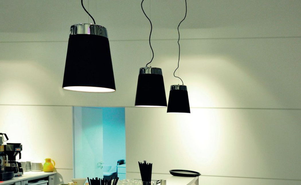 Osprzęt elektroinstalacyjny i oświetlenie wewnętrzne