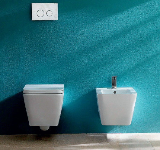 Podwieszana ceramika sanitarna z serii Icon Square