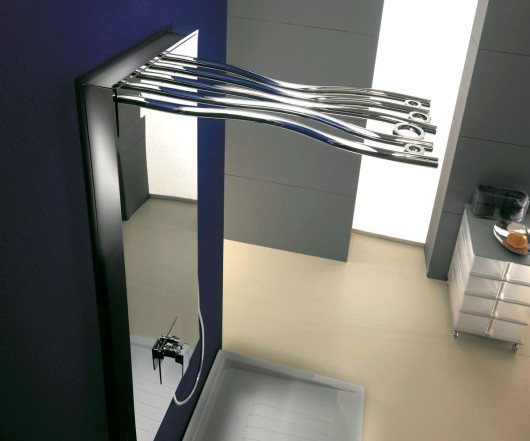 Zjawiskowa koncepcja natrysku autorstwa włoskiego Studio BCF: system Rami z baterią podtynkową i głowicą o formie gałęzi