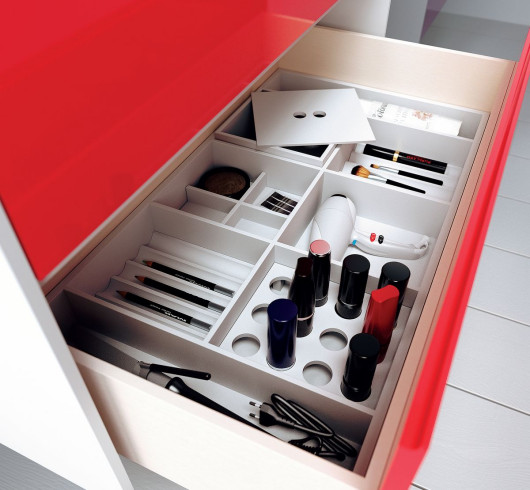 Podumywalkowa szafka z kolekcji InsideOut