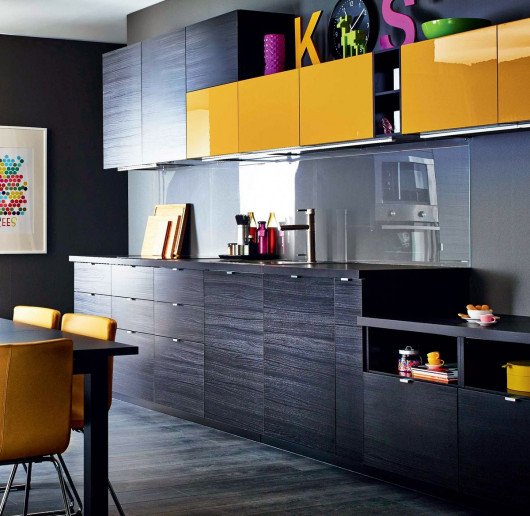 Uniwersalne korpusy szafek systemowych Metod