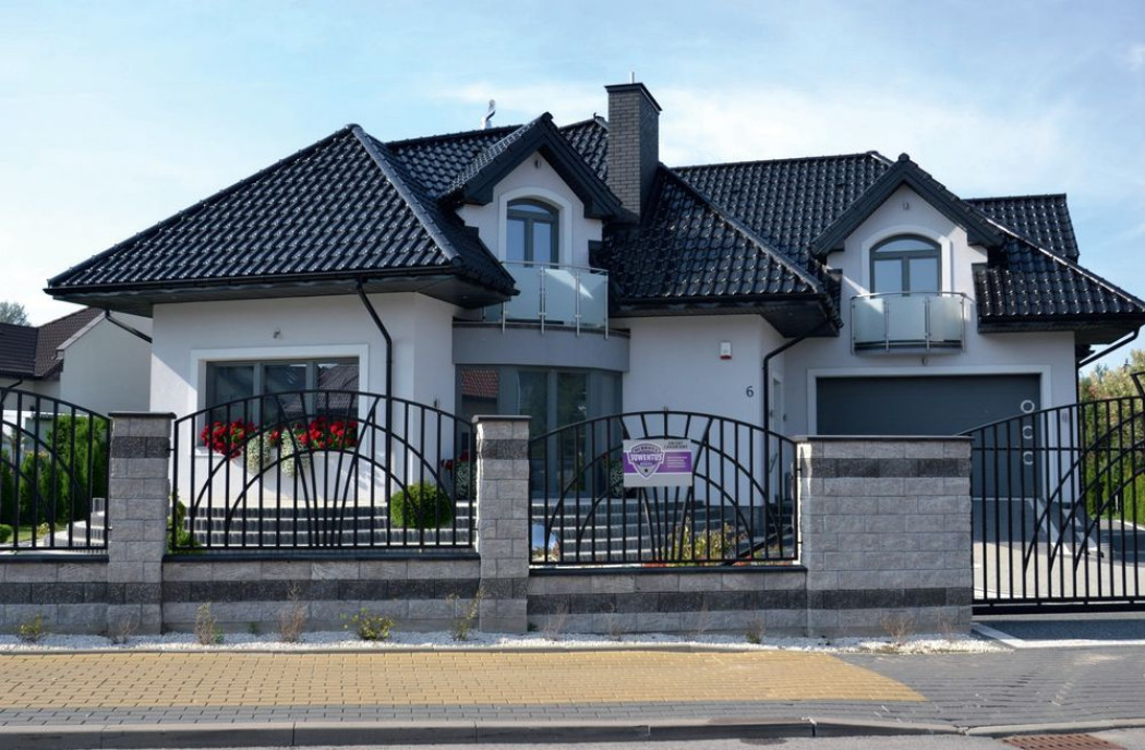 Na trzech kondygnacjach