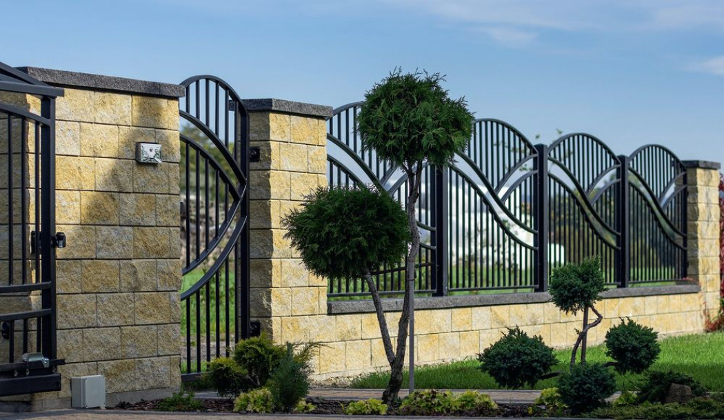 Ogrodzenie i strefa zewnętrzna