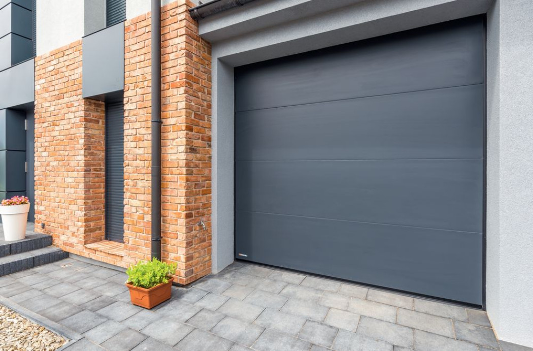 Wymiana bramy garażowej