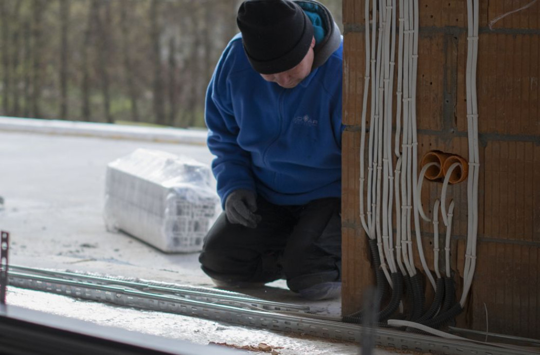 Montaż drzwi balkonowych