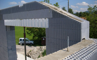 Jakie są zalety budowania domów z kształtek styropianowych?