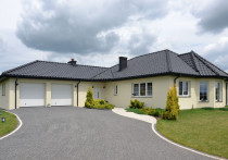 Blisko rodziny, ale z dala od innych domów