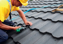 Wymiana pokrycia dachu i rynien