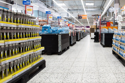 FORZA w dyskoncie, na hali i stacji paliw