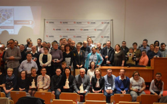 JONIEC® zaprojektuje kartkę świąteczną w oparciu o prace konkursowe