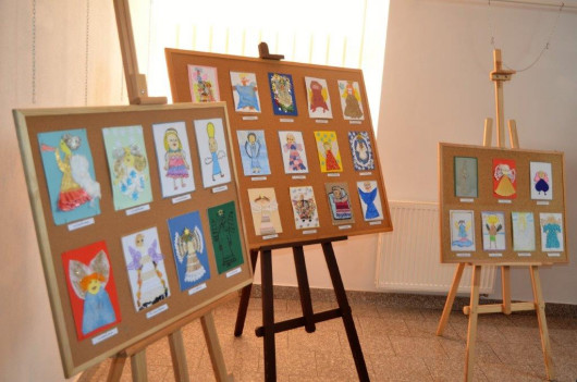 Kartki świąteczne Joniec będą zaprojektowane w oparciu o prace konkursowe uczestników Warsztatów Terapii Zajęciowej prowadzonych przy Stowarzyszeniu Remedium w Tymbarku