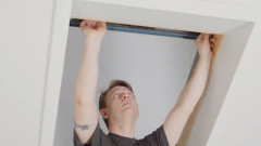 Instrukcja wymiany uszczelki w ramie okna dachowego