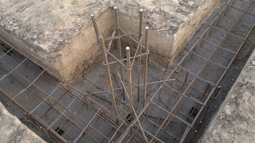 Startery pod słup żelbetowy