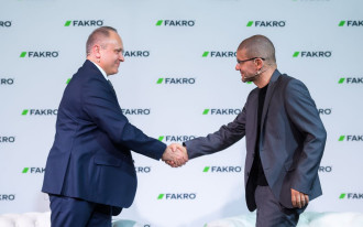 Architekt Robert Konieczny ambasadorem firmy FAKRO