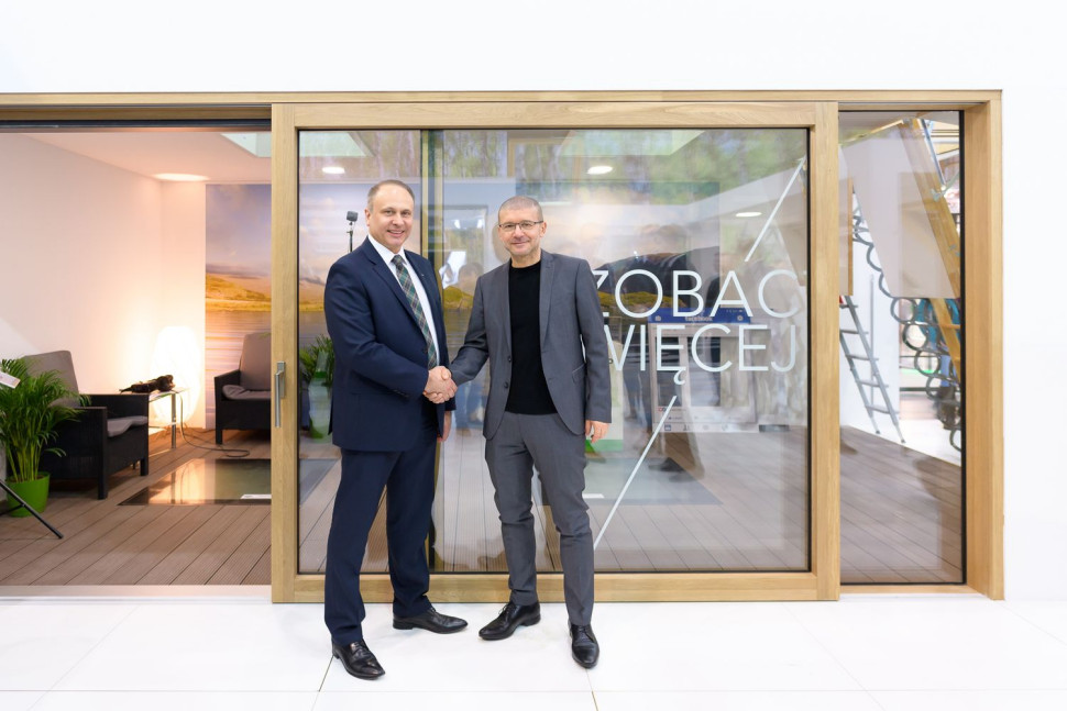 Przedstawiciel FAKRO i Robert Konieczny